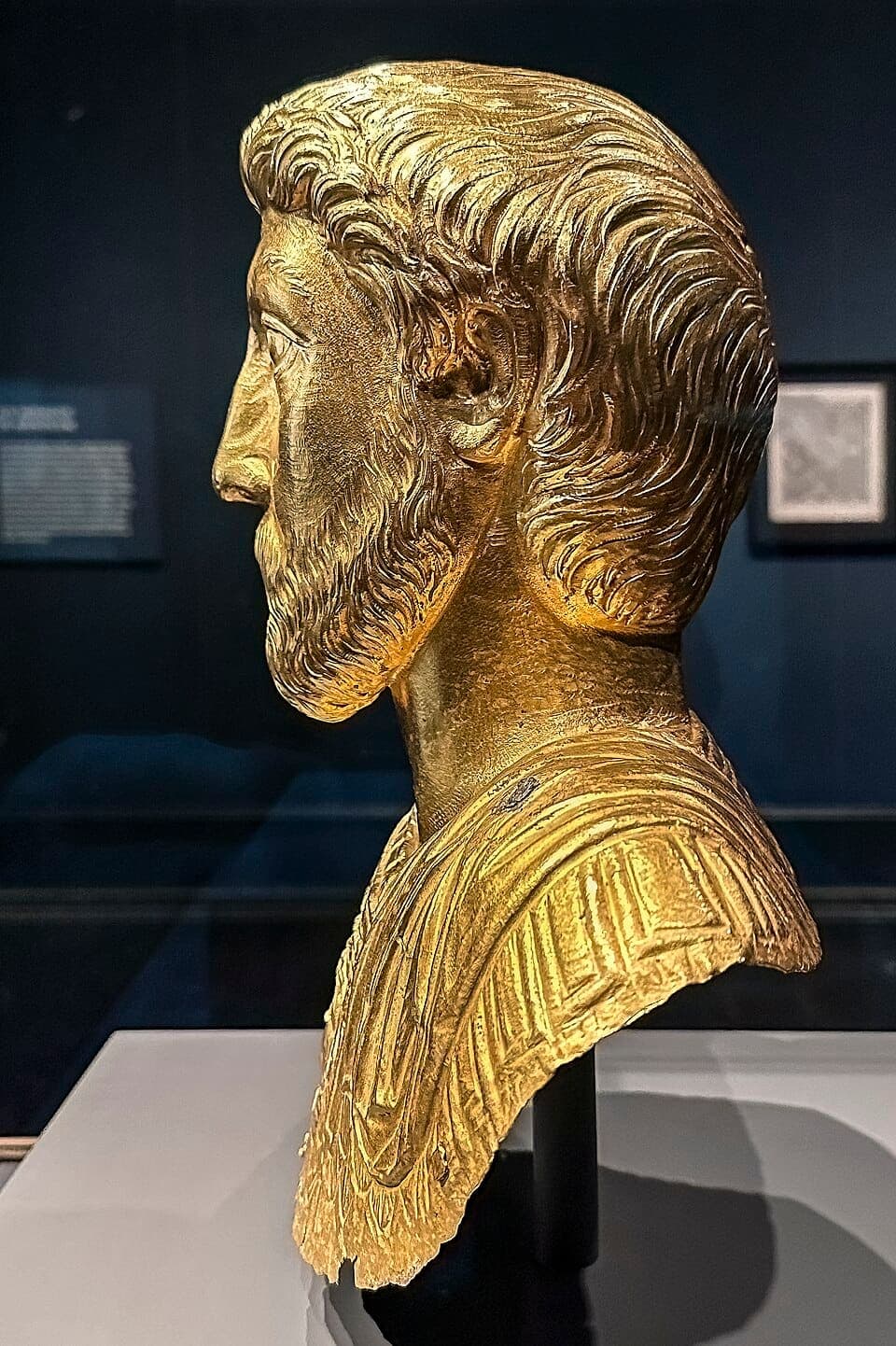 Busto de oro de Marco Aurelio procedente de Avenches, Suiza