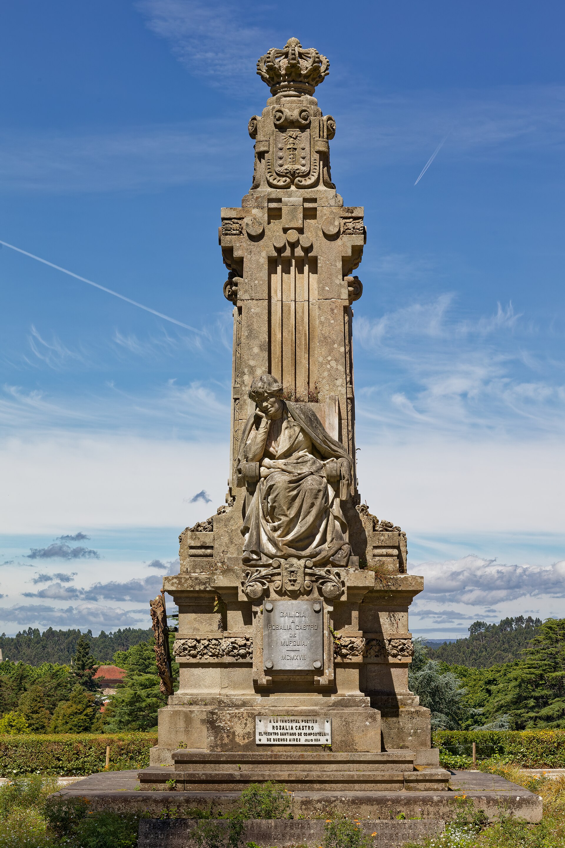 Monumento a Rosalía de Castro en la Alameda de Santiago